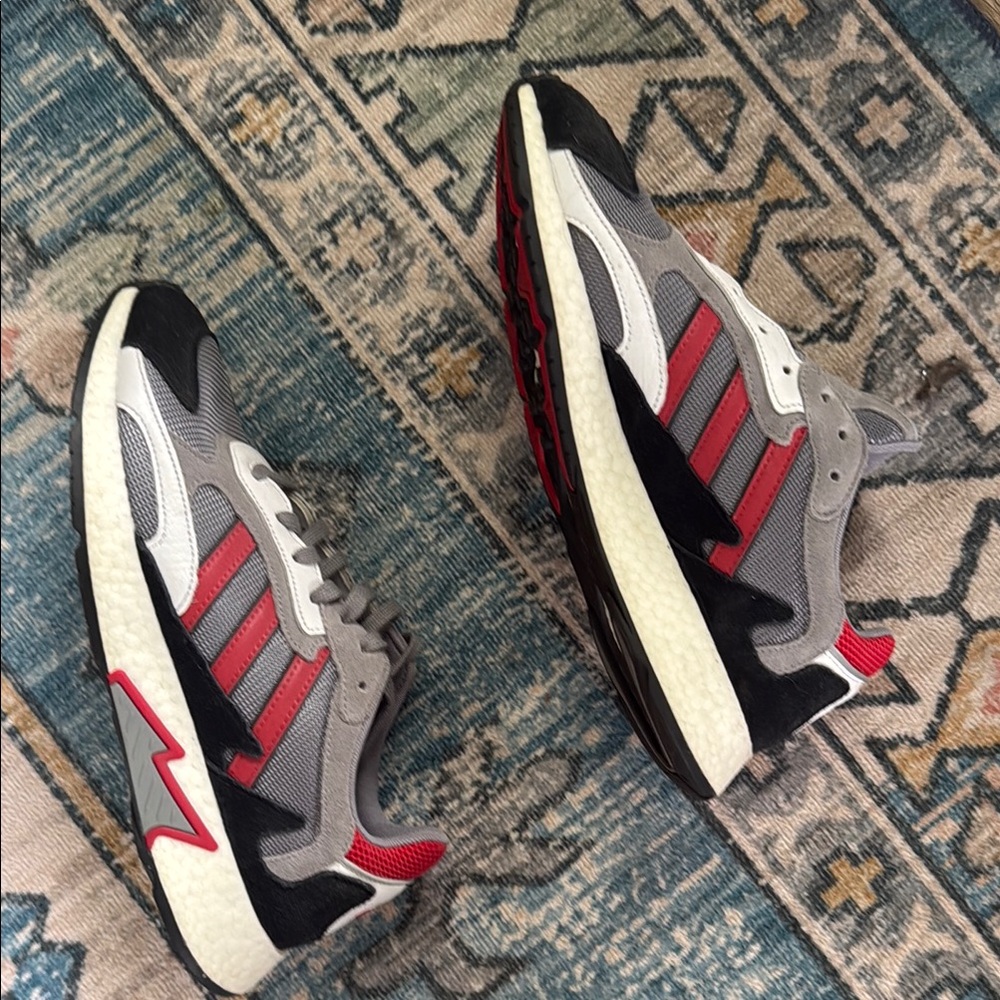 Adidas Men's Gray and Red Sneakers